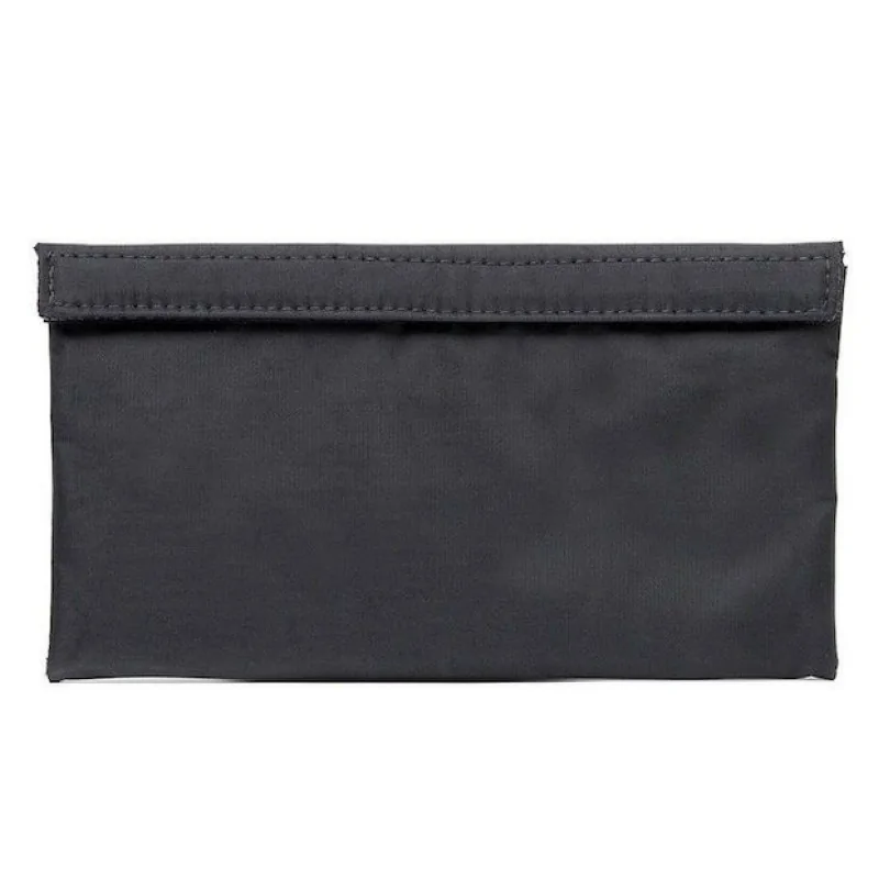 Szaszetka absorbująca zapach czarna 29 cm x 15 cm